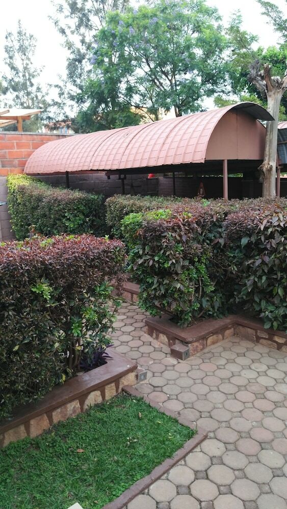 Hotel Fame Guest House