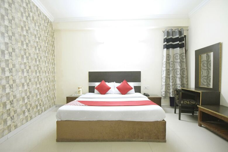 Apartamentos Oyo 13326 Gupta Palace