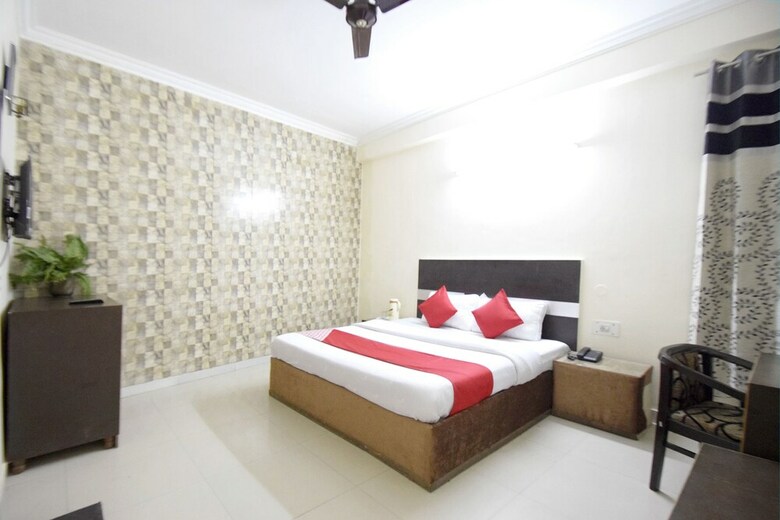 Apartamentos Oyo 13326 Gupta Palace
