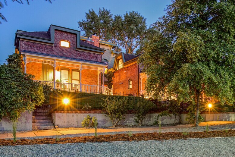 Bed & Breakfast The Curtis Park Club