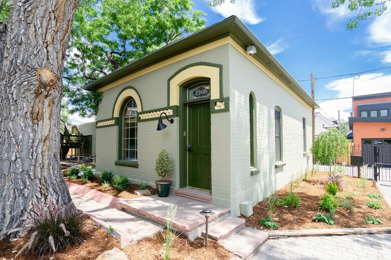 Bed & Breakfast The Curtis Park Club