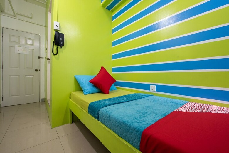 Hotel Oyo 501 Yuj Inn Pasay