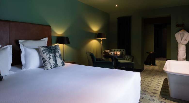 Hotel Spa Les Pins de C�sar