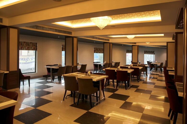 Hotel Ganges Grand