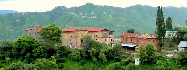 Hotel Alcor Spa Resort Kasauli