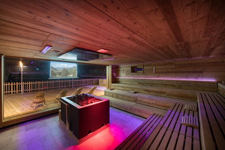 Tratterhof - The Mountain Sky Hotel
