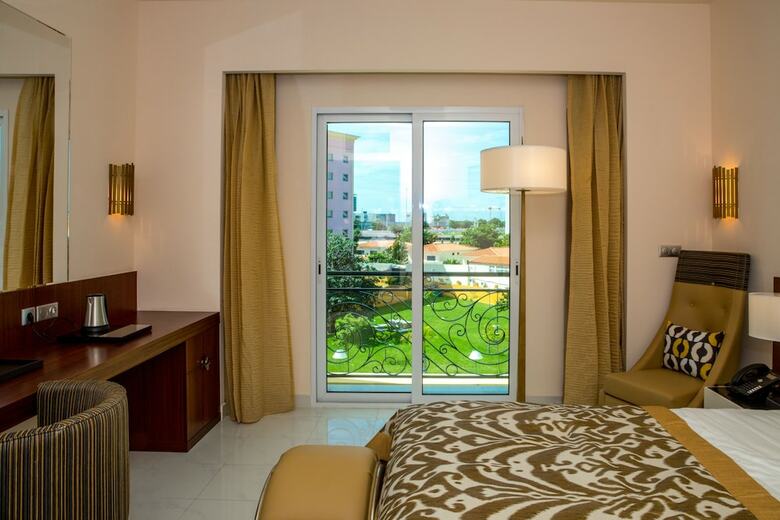 Ika Hotel Luanda
