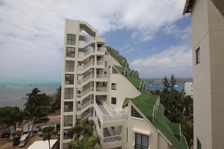 Apartamento Edificio Bay Point Apto 304 - Inmobiliaria Sol Y Mar Islas