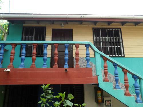 Hostal Angula Place