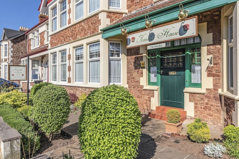 Bed & Breakfast Kenella House