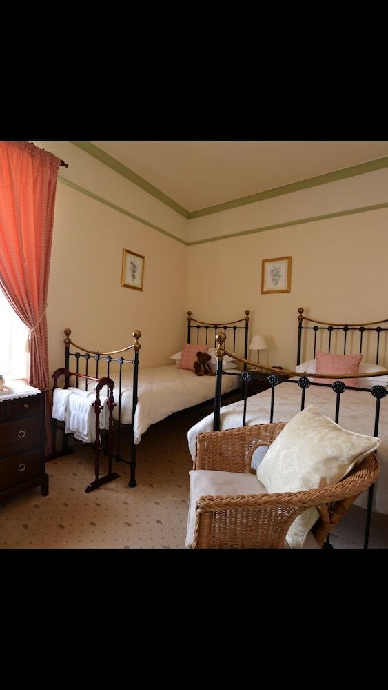 Bed & Breakfast Kenella House