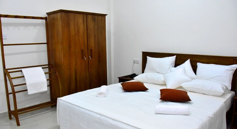 Hotel Nine Arch Holiday Resort