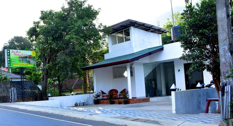 Hotel Nine Arch Holiday Resort