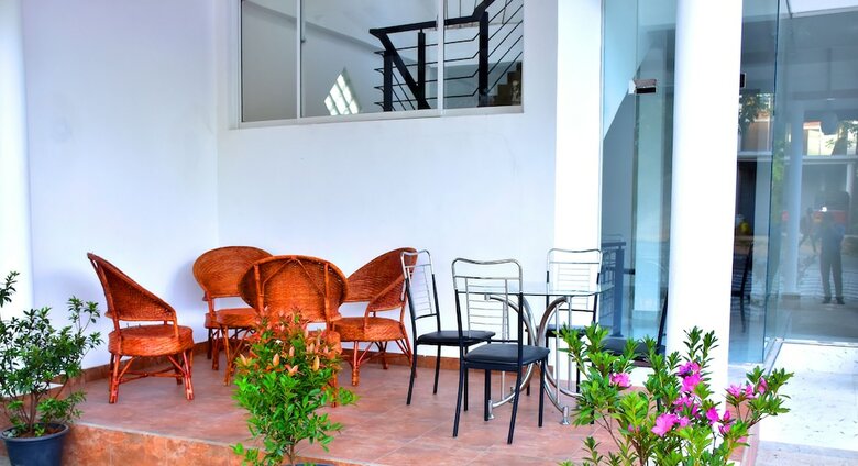 Hotel Nine Arch Holiday Resort