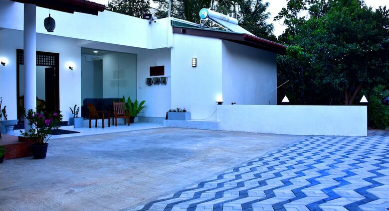 Hotel Nine Arch Holiday Resort