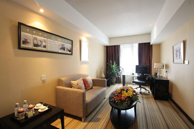 Ane Grand Hotel