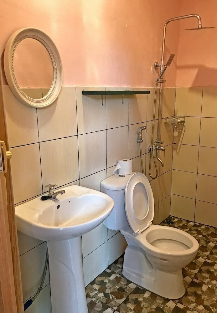 Hostal Happy Garden Resort - Hostel