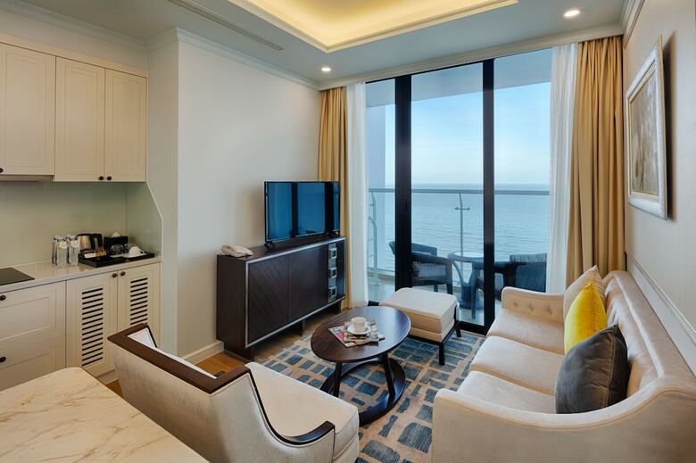Hotel Vinpearl Condotel Beachfront Nha Trang