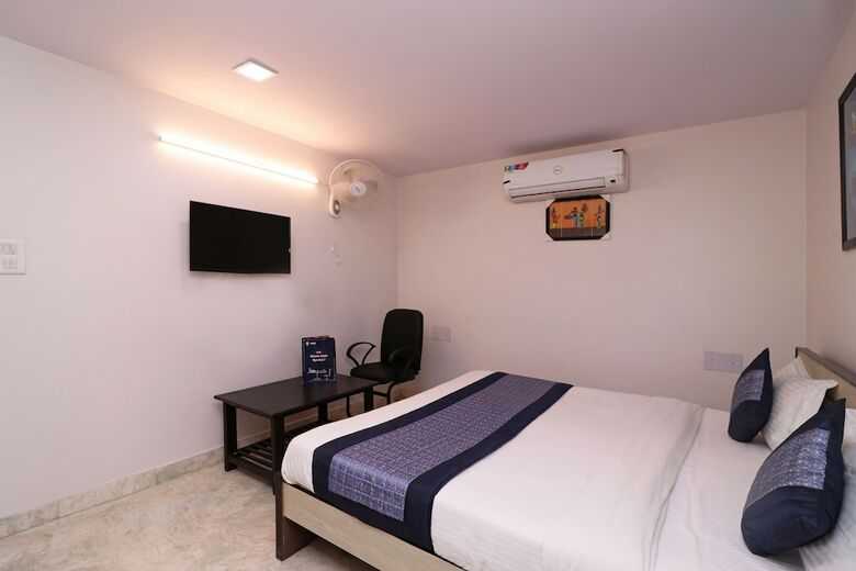 Hotel Oyo 14723 Diamond Deluxe