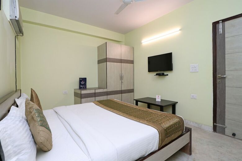 Hotel Oyo 14723 Diamond Deluxe