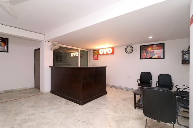 Hotel Oyo 14723 Diamond Deluxe