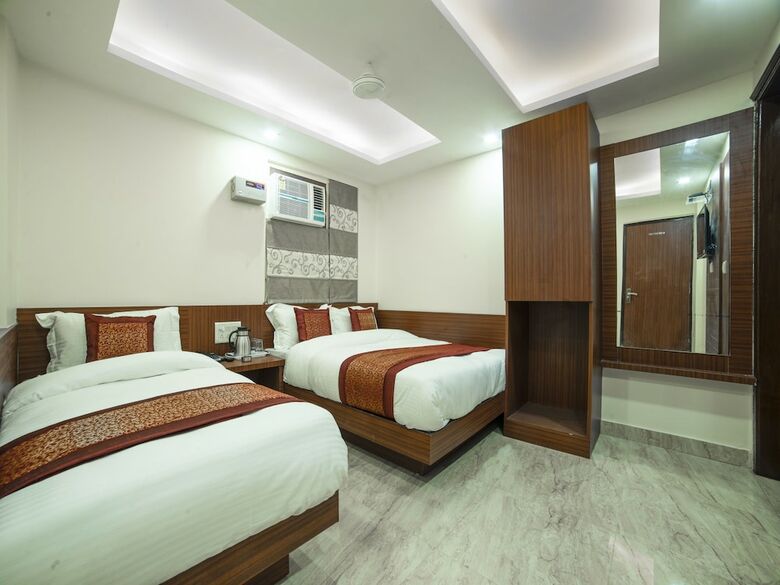 Oyo 14136 Hotel Toto International