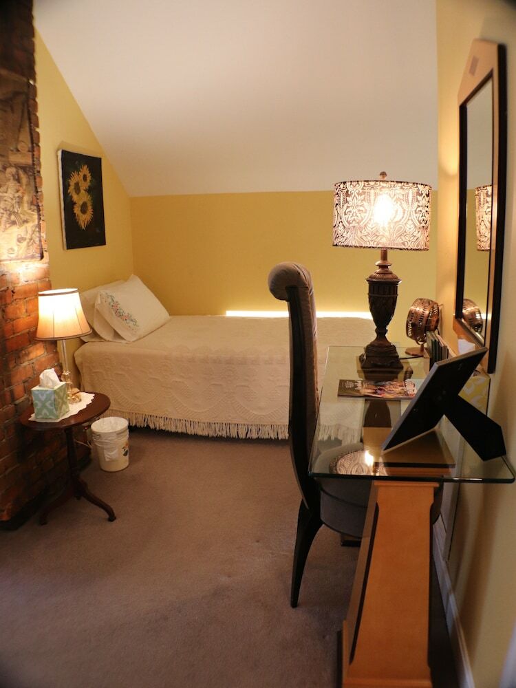 50 Lincoln Short North Bed And Breakfast