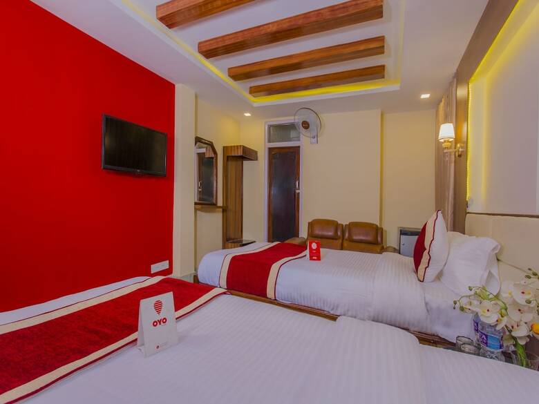 Oyo 160 Hotel Shraddha Palace