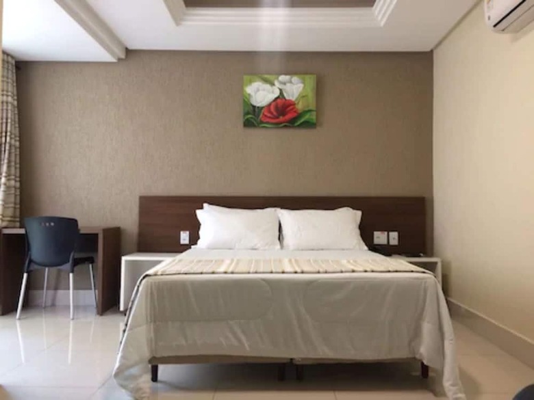Hotel Saron