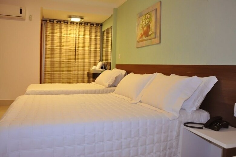 Hotel Saron