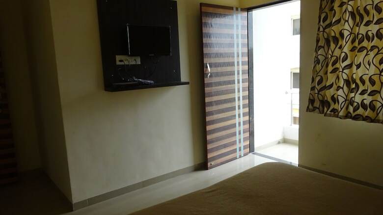 Hotel Sai Neelam