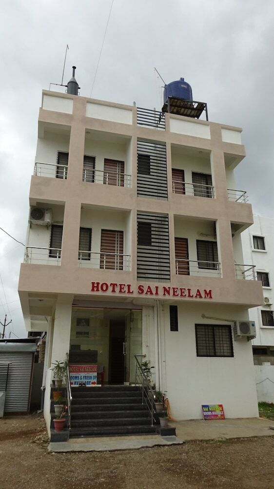 Hotel Sai Neelam