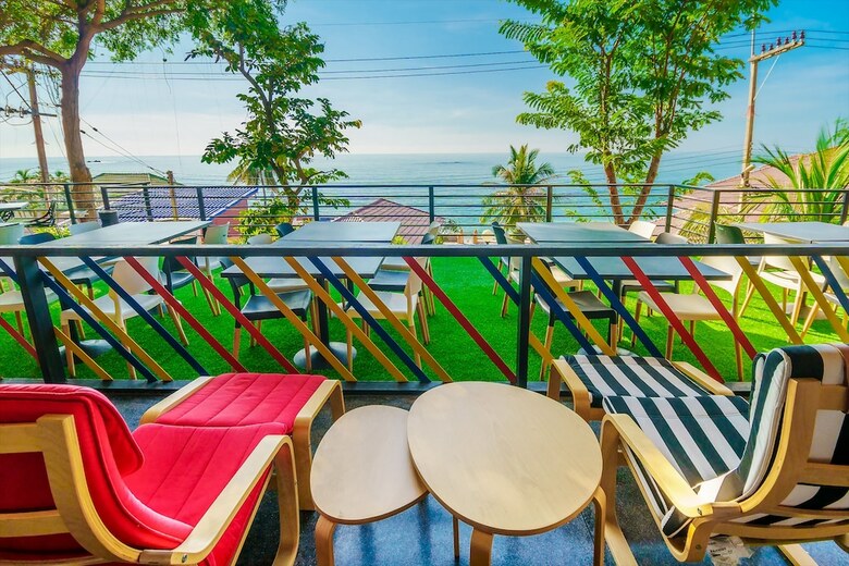 Hotel Play Phala Beach Rayong