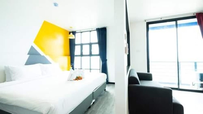 Hotel Play Phala Beach Rayong