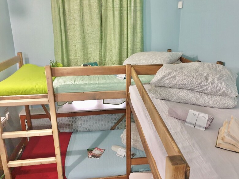 Hostal Come2us Fontanka 127