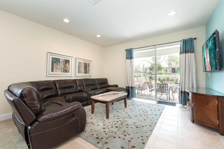 The Encore Club #7 - 8 Bed 7 Baths Villa