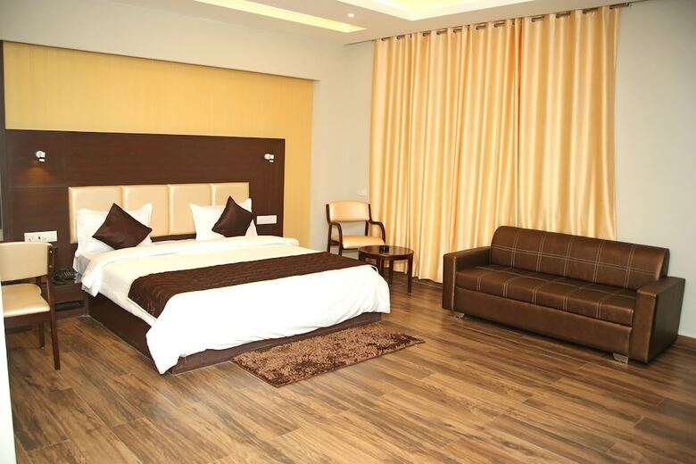 Hotel Lavanya Palace