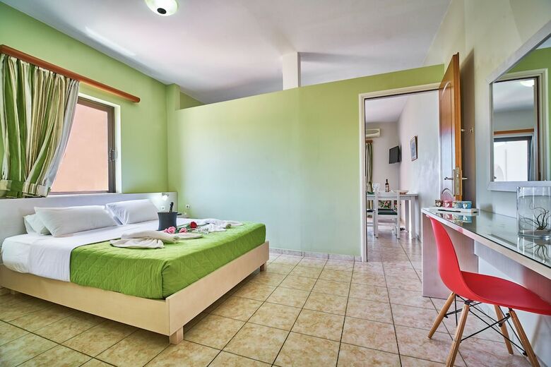 Hotel Nanakis Beach Apartments