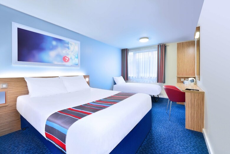 Hotel Travelodge Bath Waterside