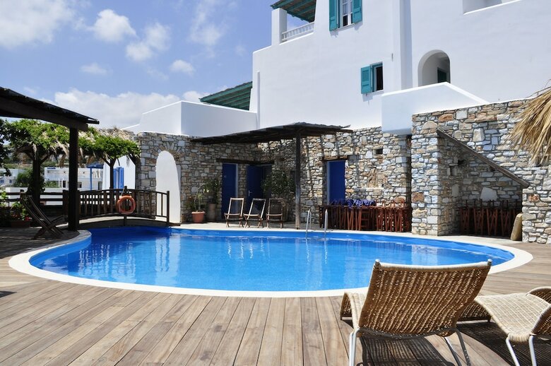 Aloni Hotel