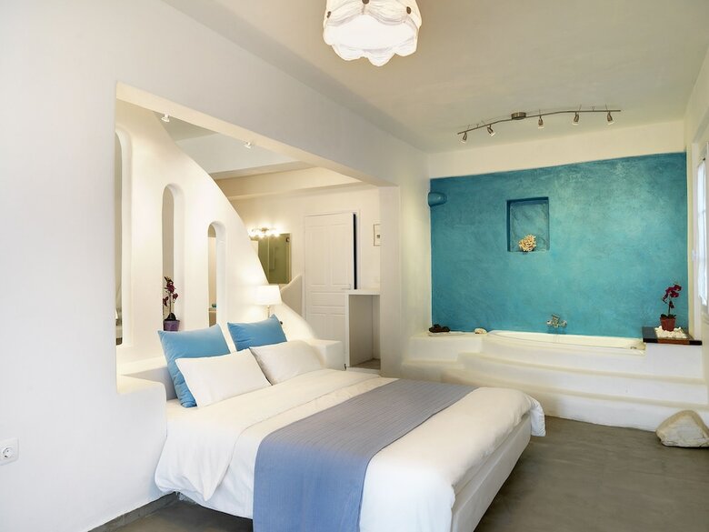 Aloni Hotel