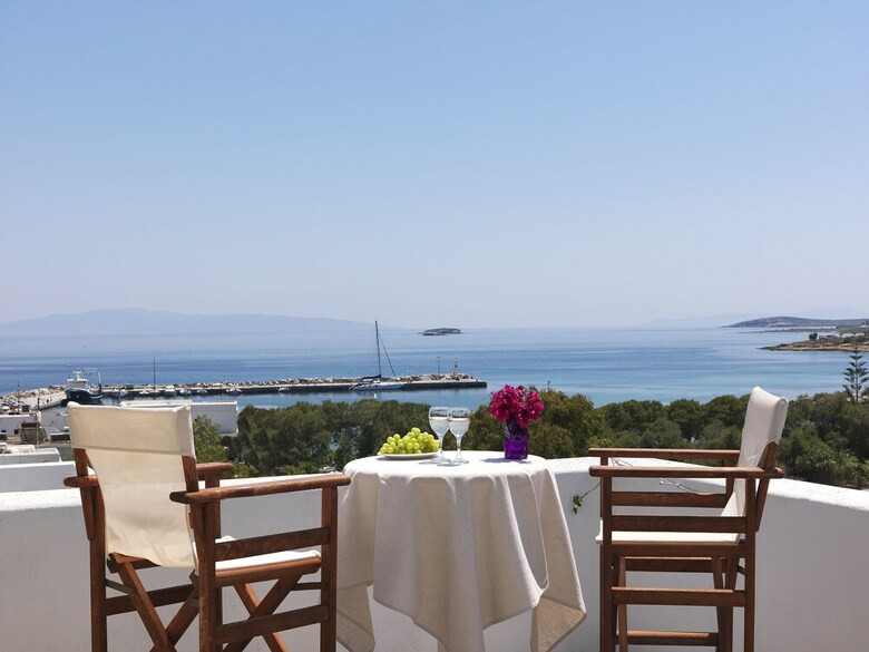 Aloni Hotel