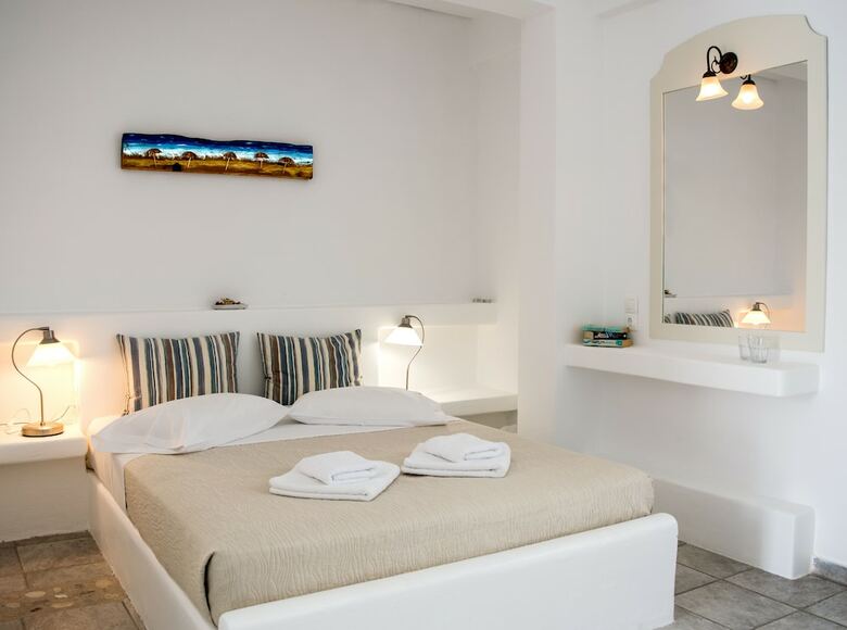 Aloni Hotel