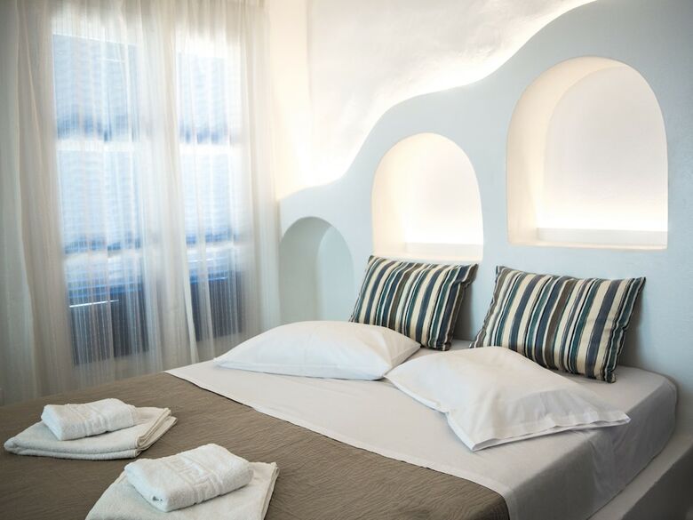 Aloni Hotel