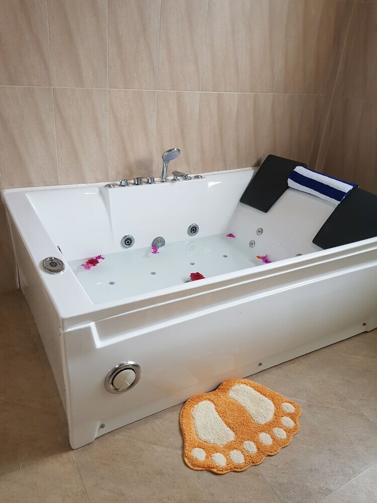 Bed & Breakfast Amber House Lanka