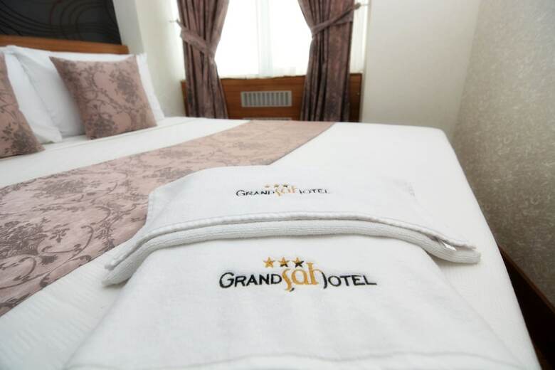 Hotel Grand Sah Otel