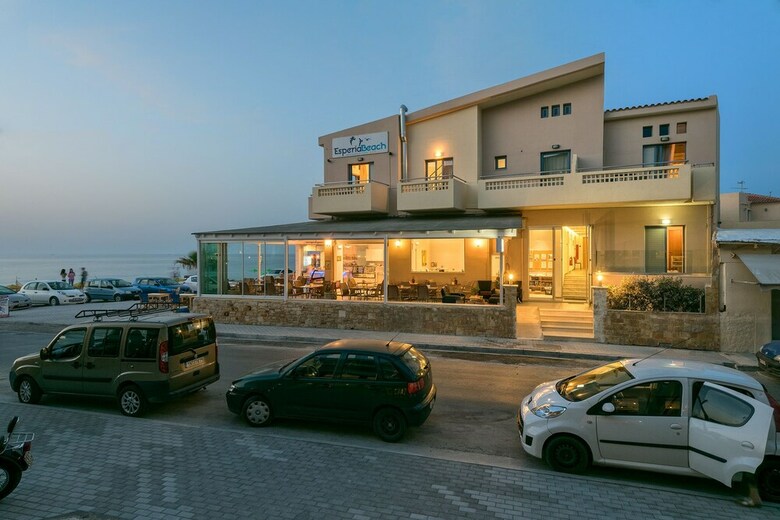 Hotel Esperia Beach Apartments & Suites