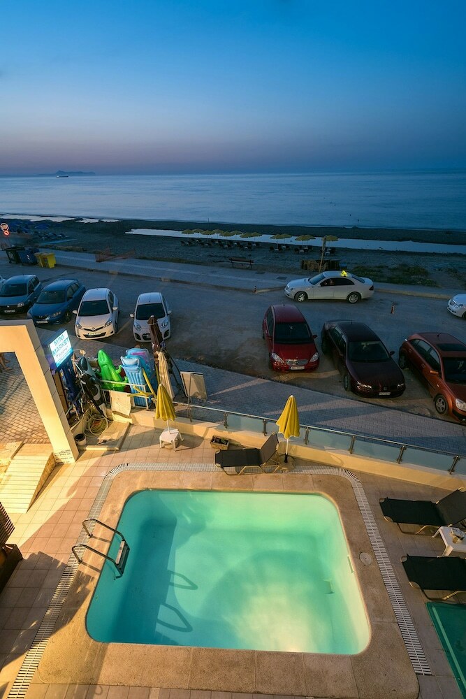 Hotel Esperia Beach Apartments & Suites