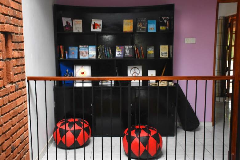 Hostal Ceylon Hostel - Colombo Int Airport