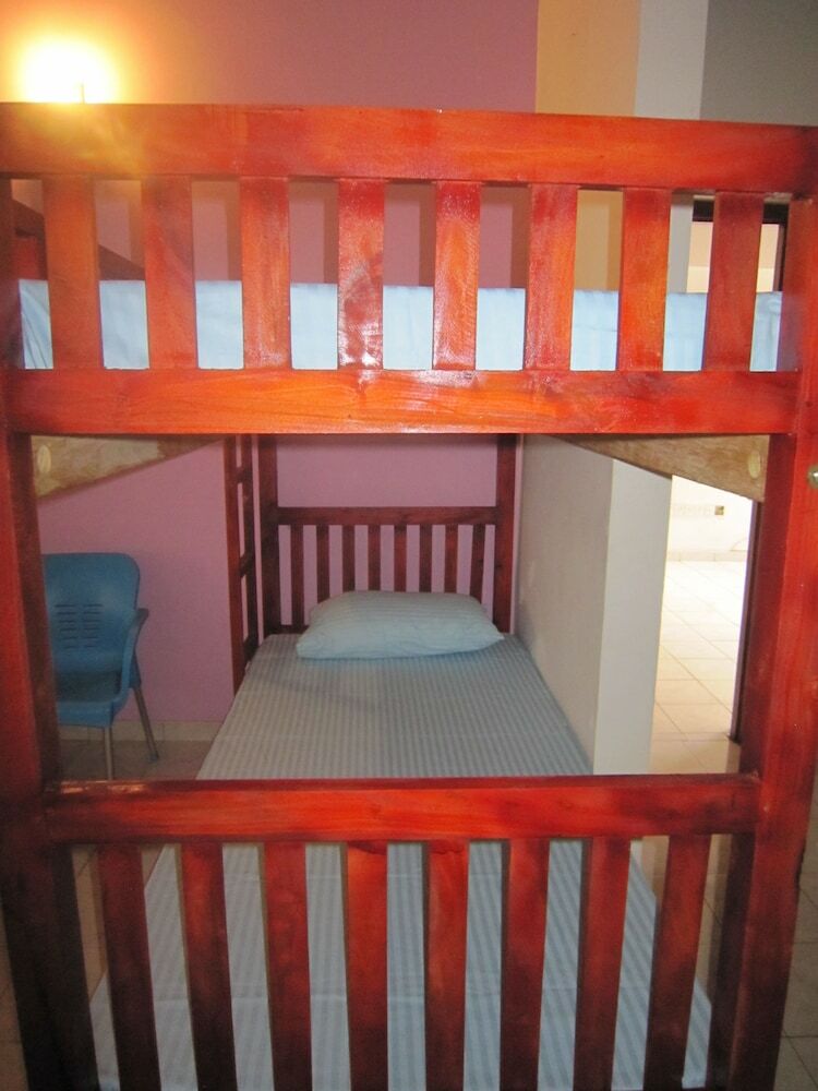 Hostal Ceylon Hostel - Colombo Int Airport